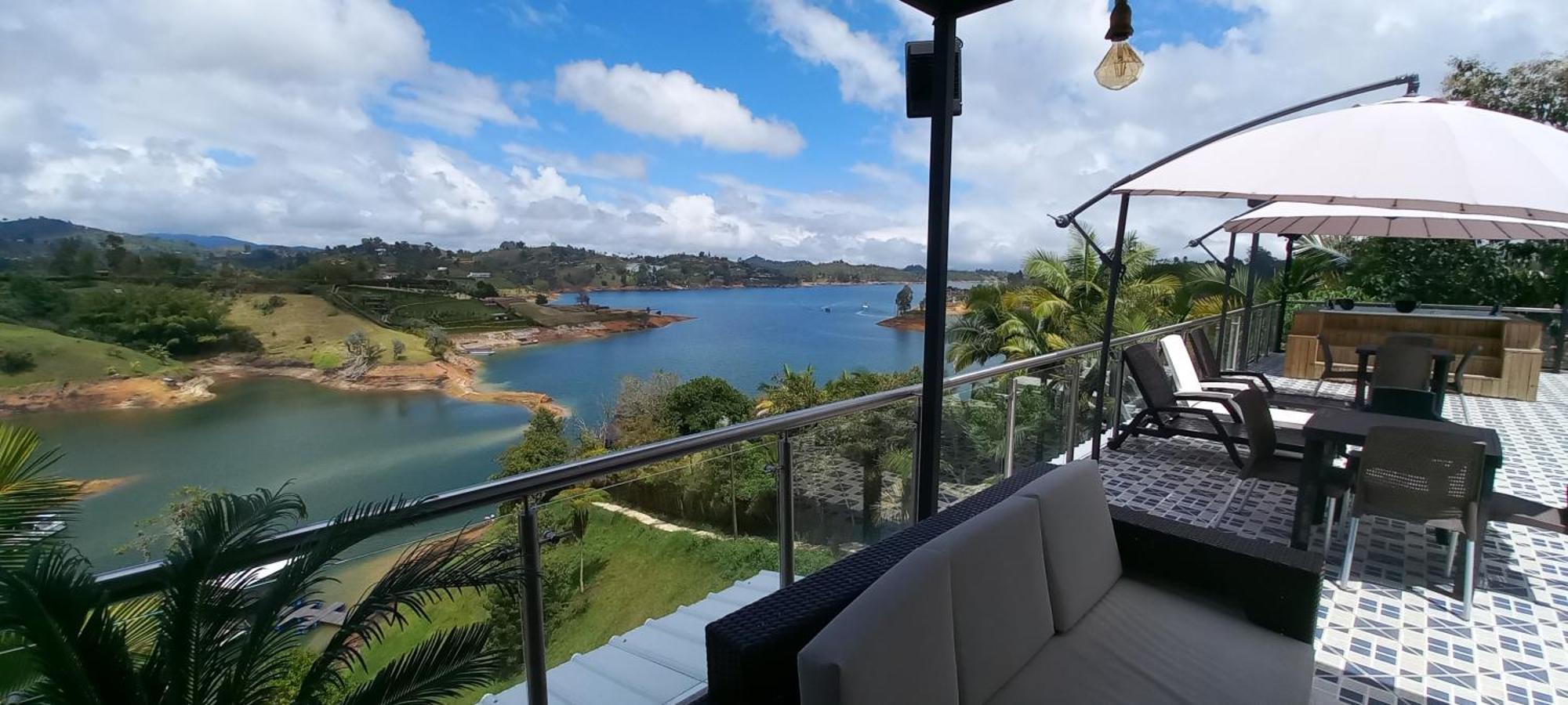 Hotel Mirador Cielo Blue El Penol  エクステリア 写真