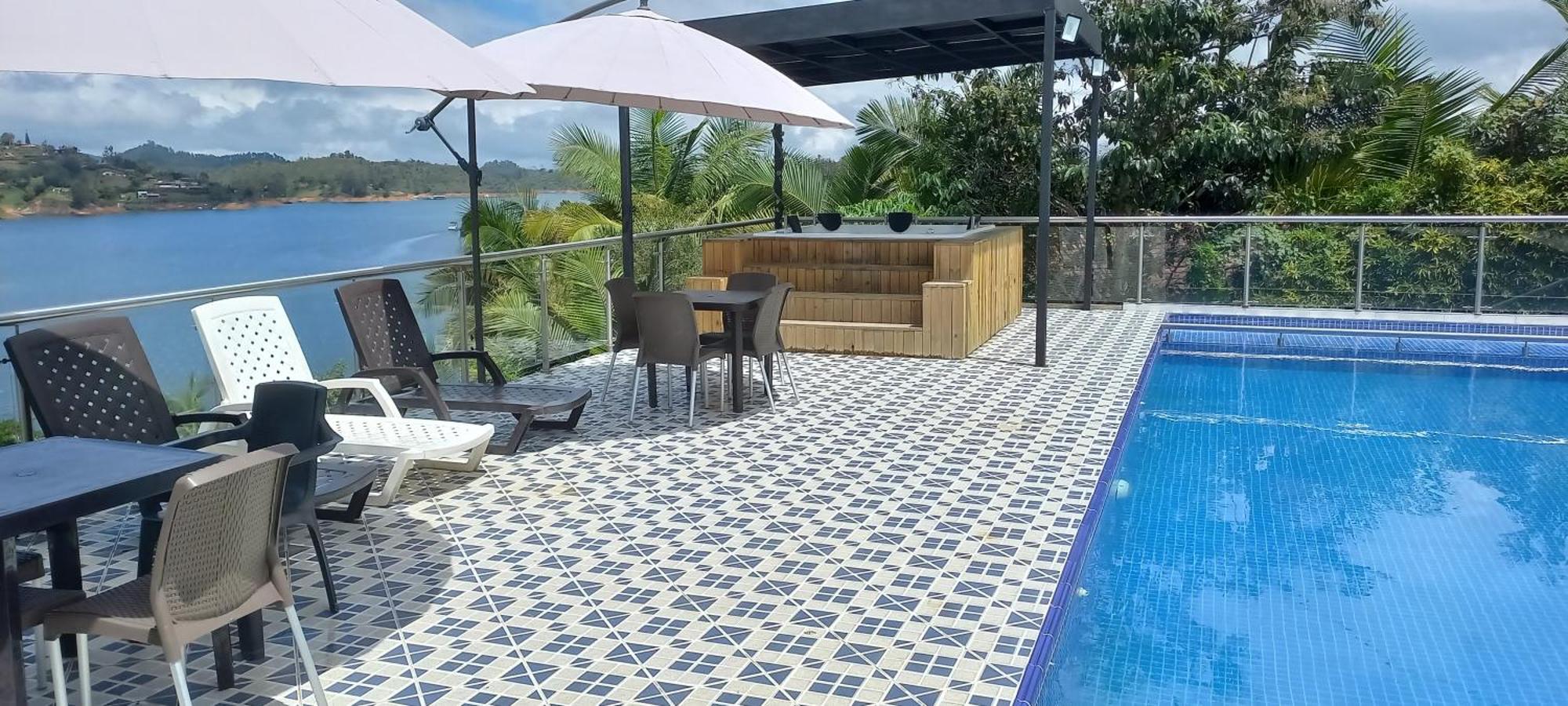 Hotel Mirador Cielo Blue El Penol  エクステリア 写真
