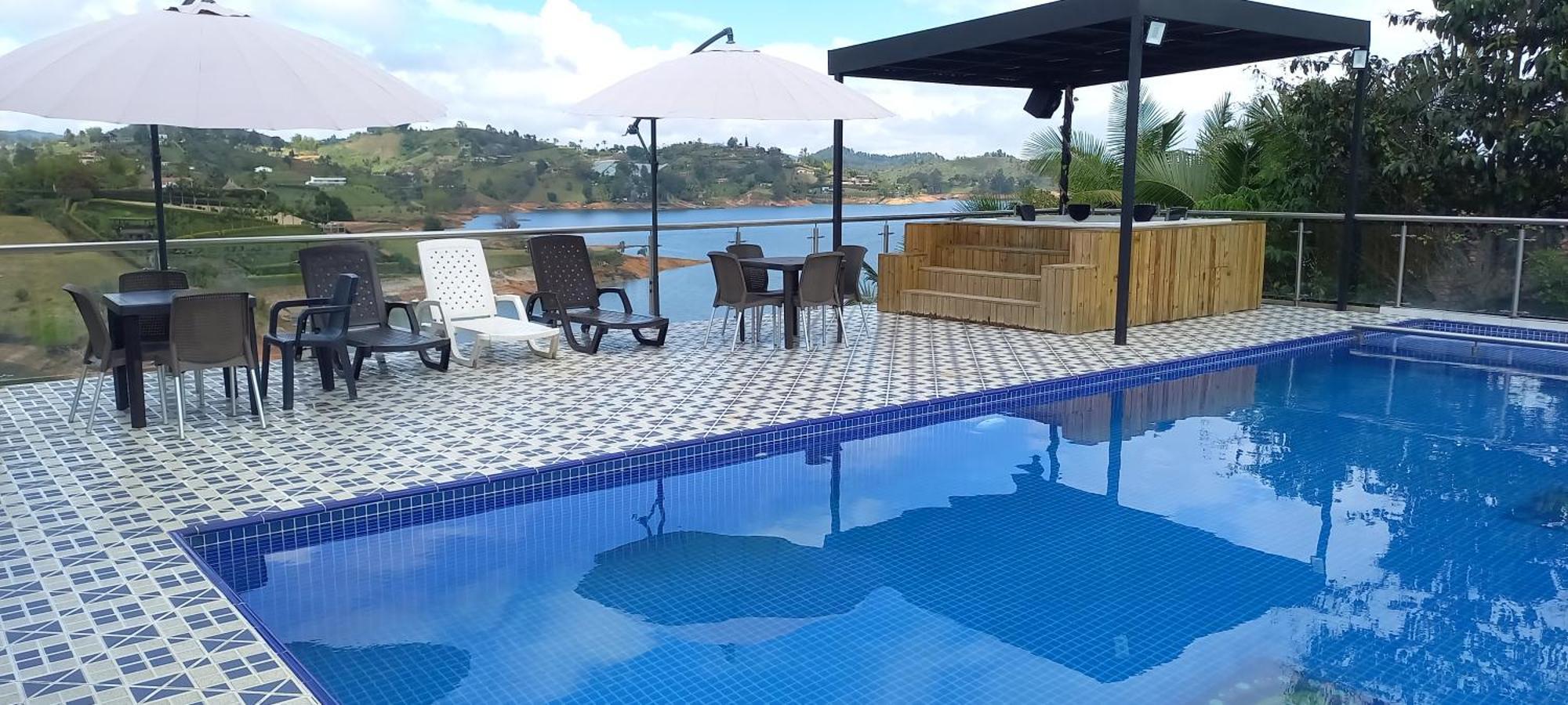 Hotel Mirador Cielo Blue El Penol  エクステリア 写真